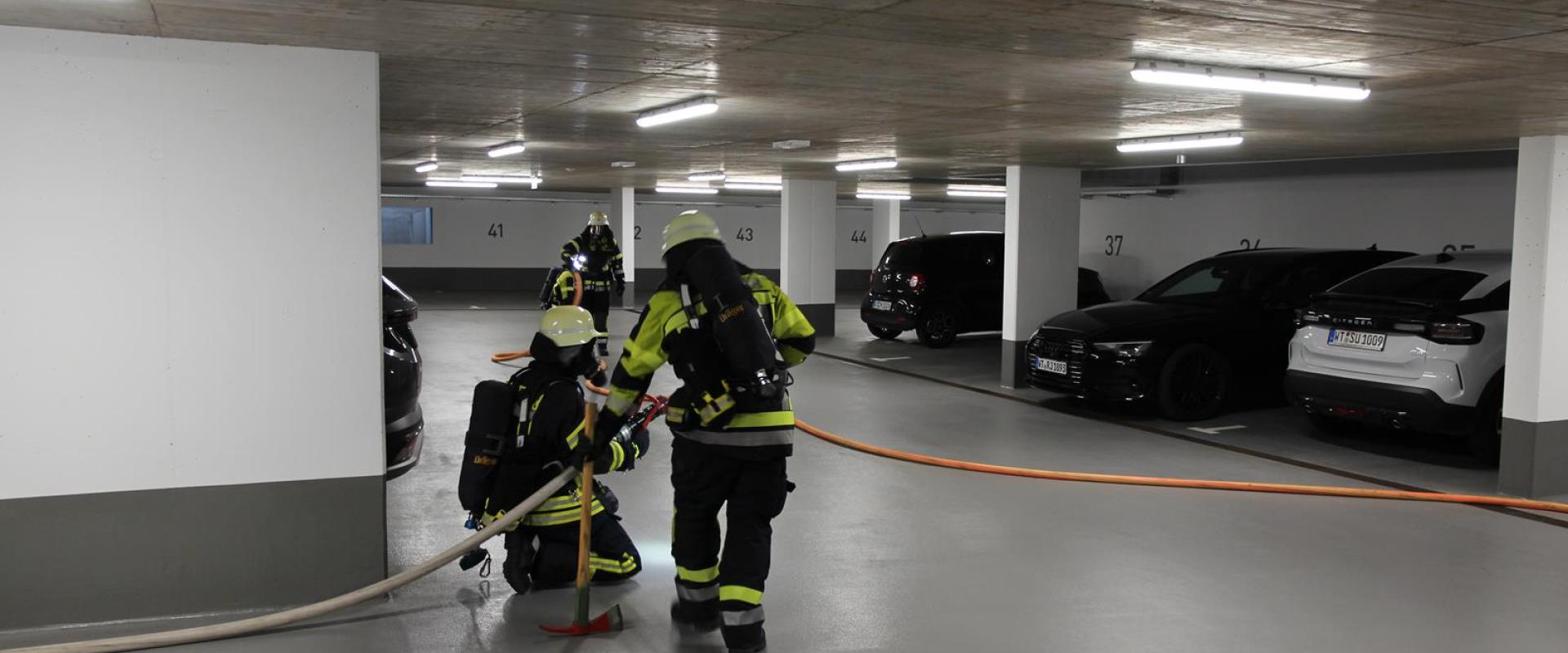 Übung Tiefgaragenbrand