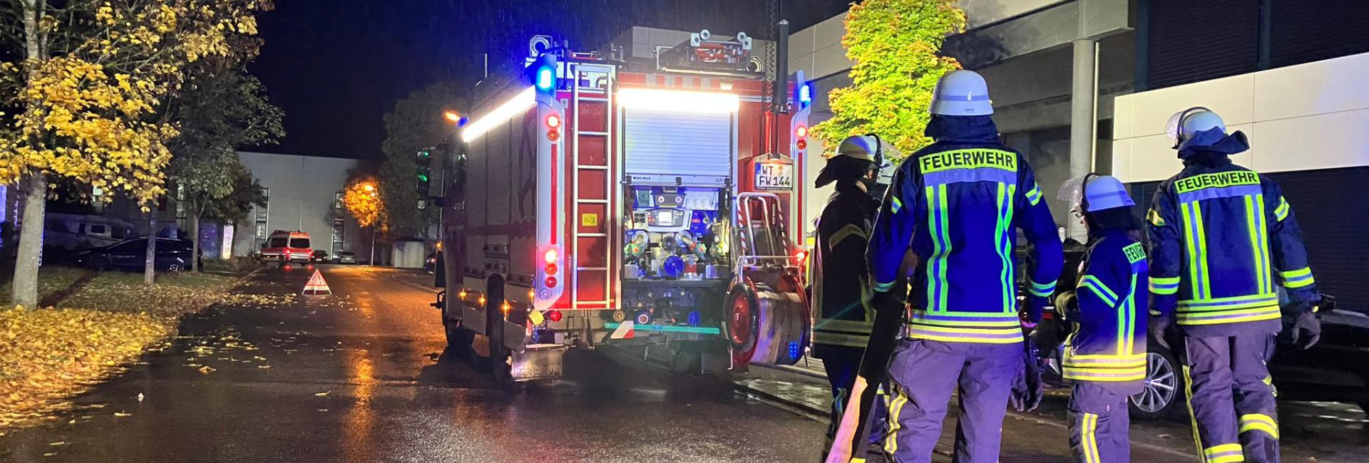 Unklare Rauchentwicklung Industriehalle