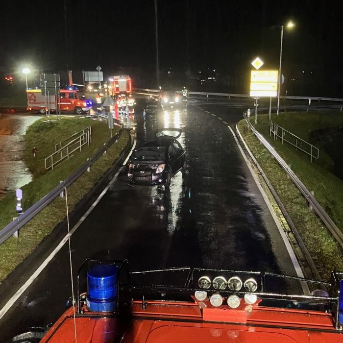 VU L163a Erzinger Strasse Kreuzung Penny 