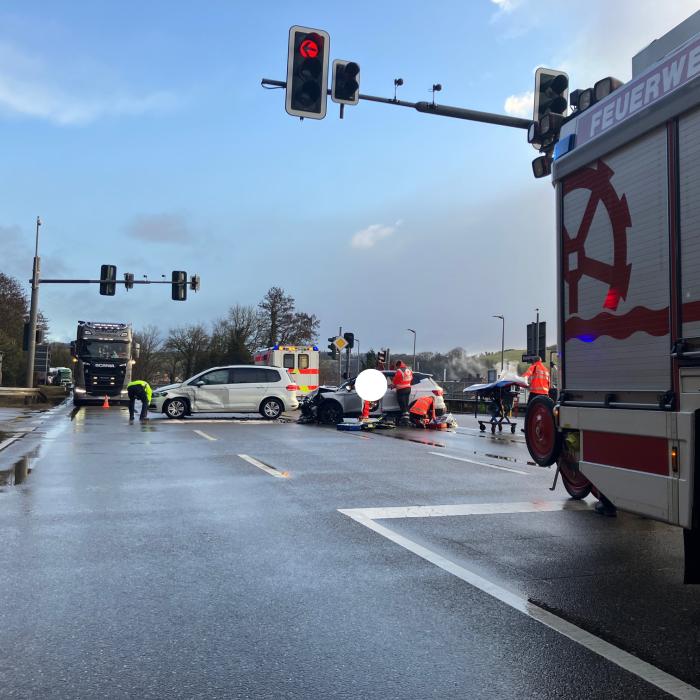 Verkehrsunfall B314 Kreuzugsbereich, Einfahrt Ortsmitte